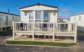 8 Berth Deluxe Caravan Pg156 Golden Palm Chapel St Leonards