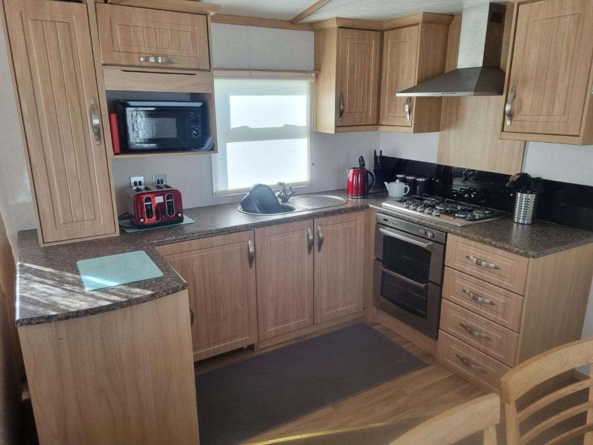 8 Berth Deluxe Caravan Pg156 Golden Palm Chapel St Leonards Apartment Exterior photo